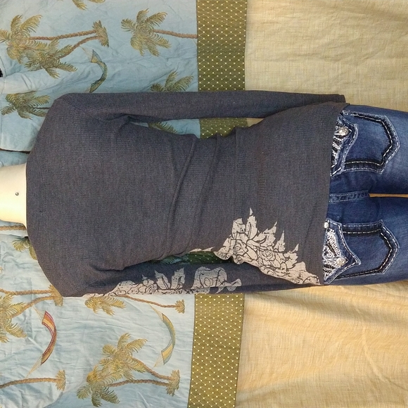 Twenty-one long sleeve top - Picture 7 of 9